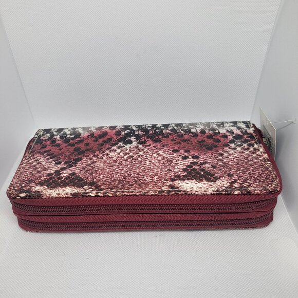 Wallet Clutch Faux leather Snake skin pattern. Double zipper. Pink with strap - Picture 2 of 7